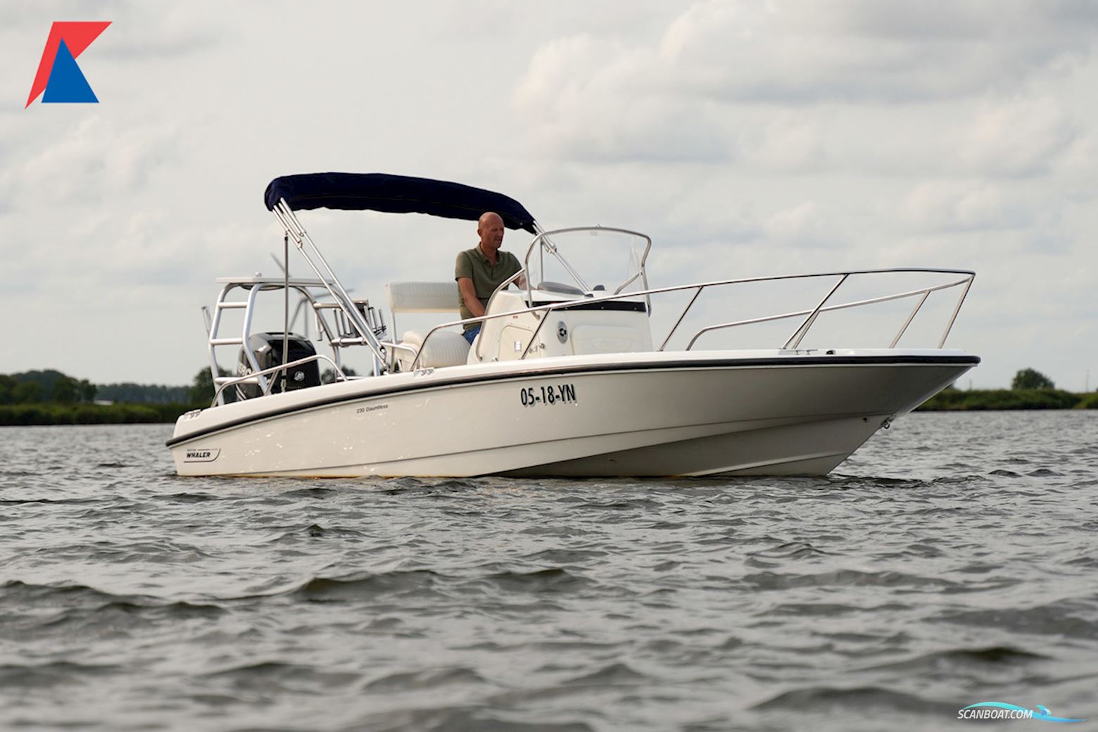 Boston Whaler 230 Dauntless Motorbåd 2008, Holland