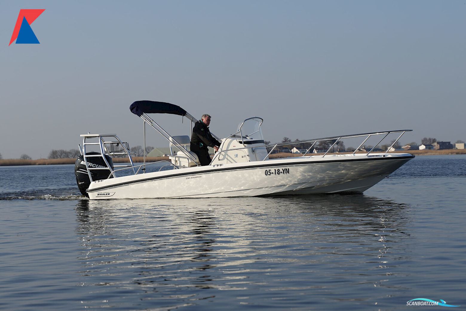 Boston Whaler 230 Dauntless Motorbåd 2008, Holland