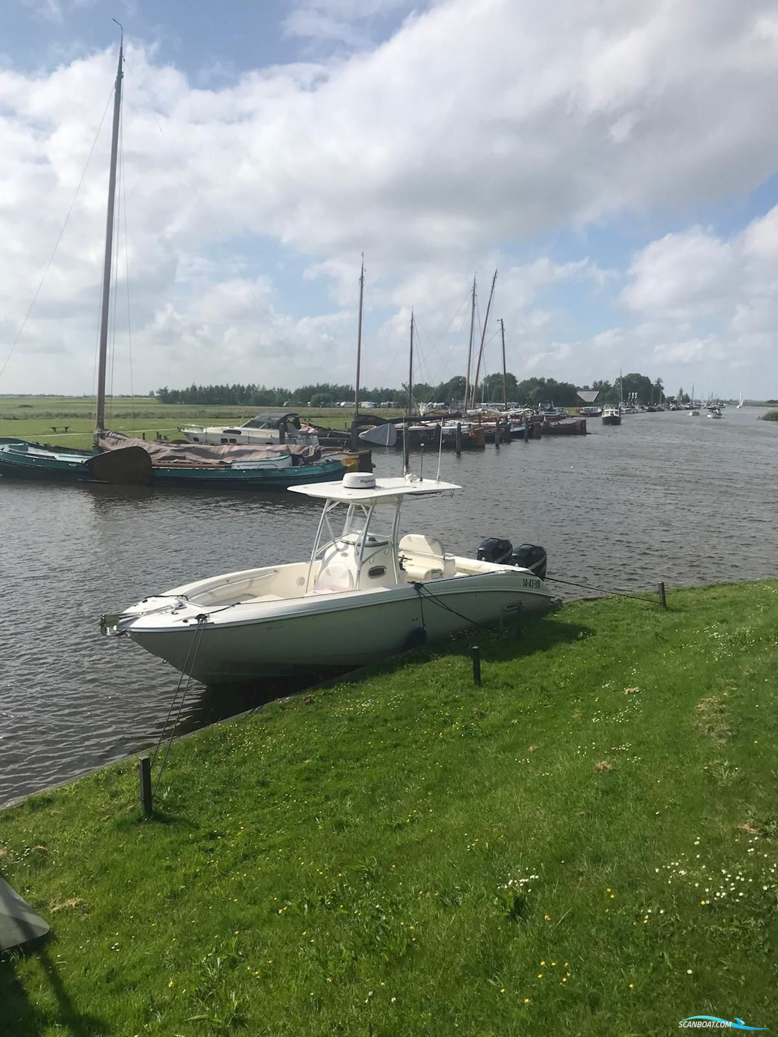 Boston Whaler 270 Outrage Motorbåd 2008, med Mercury motor, Holland