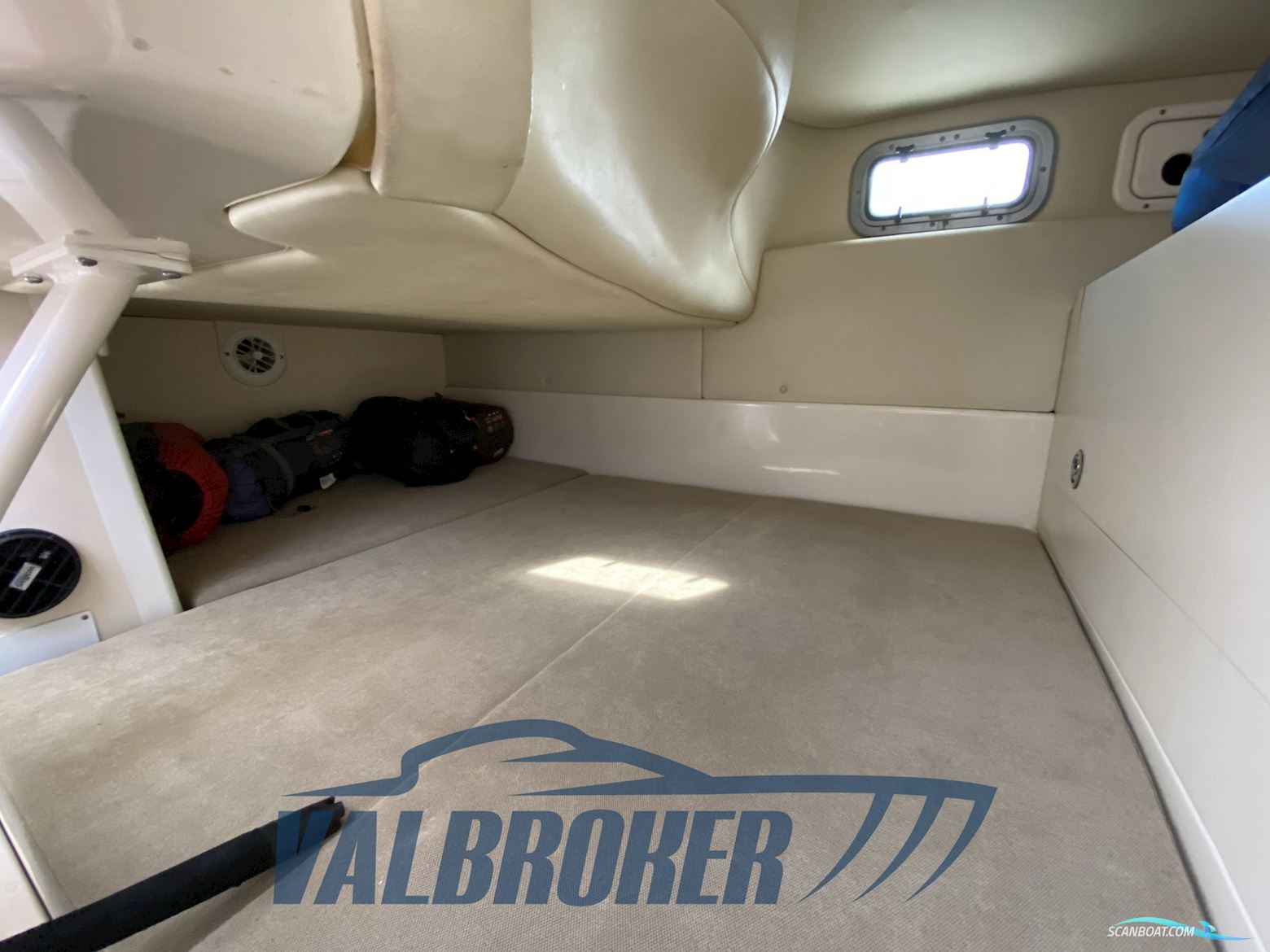 Boston Whaler 285 Conquest