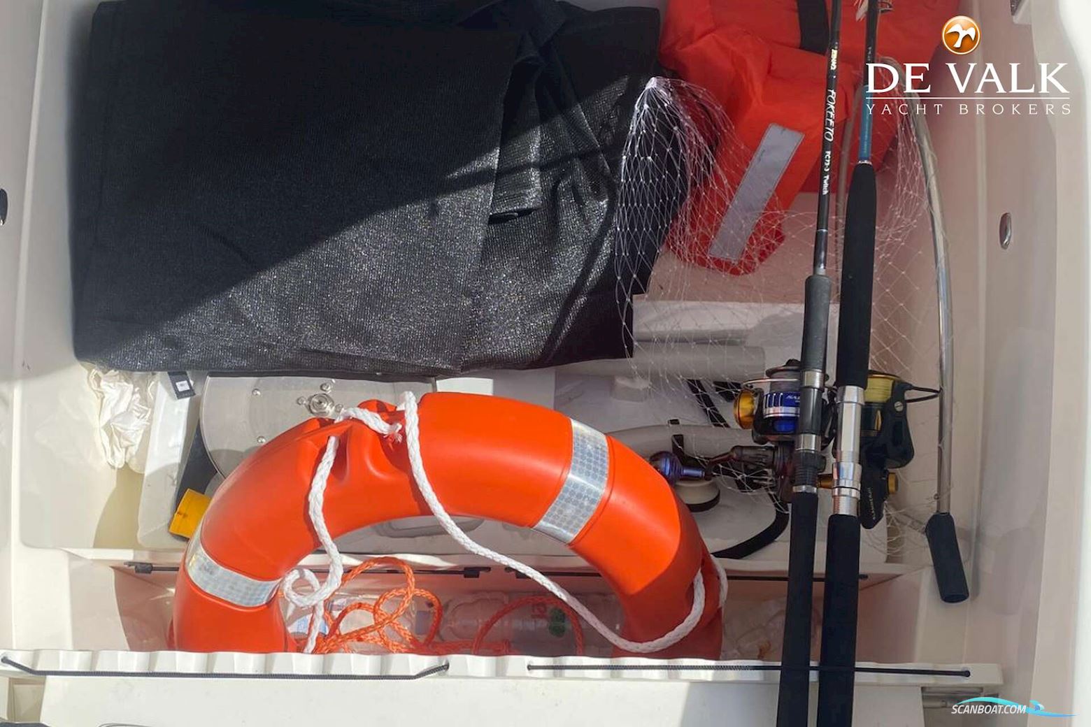 Boston Whaler 330 Outrage