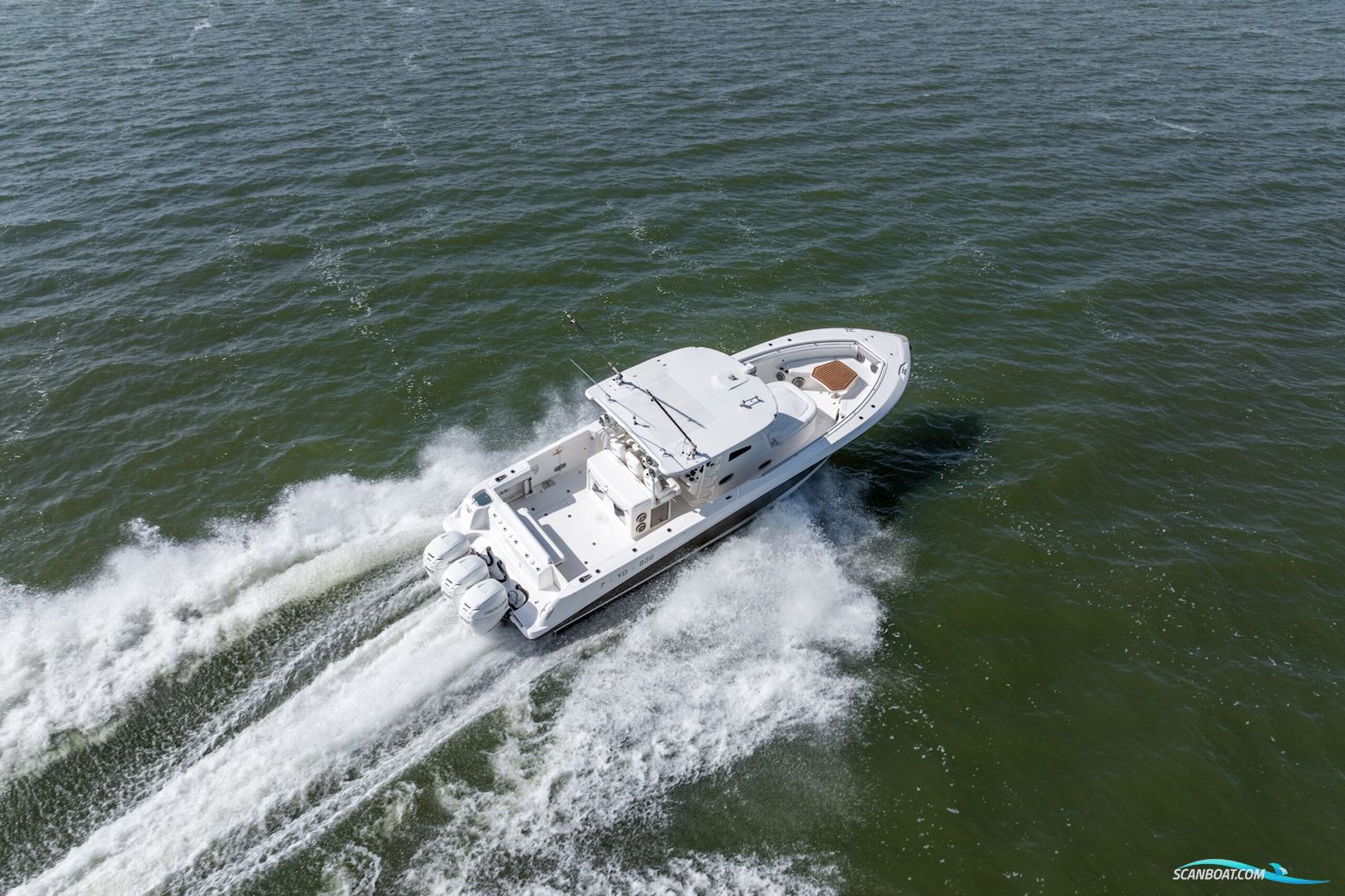 Boston Whaler 370 Outrage