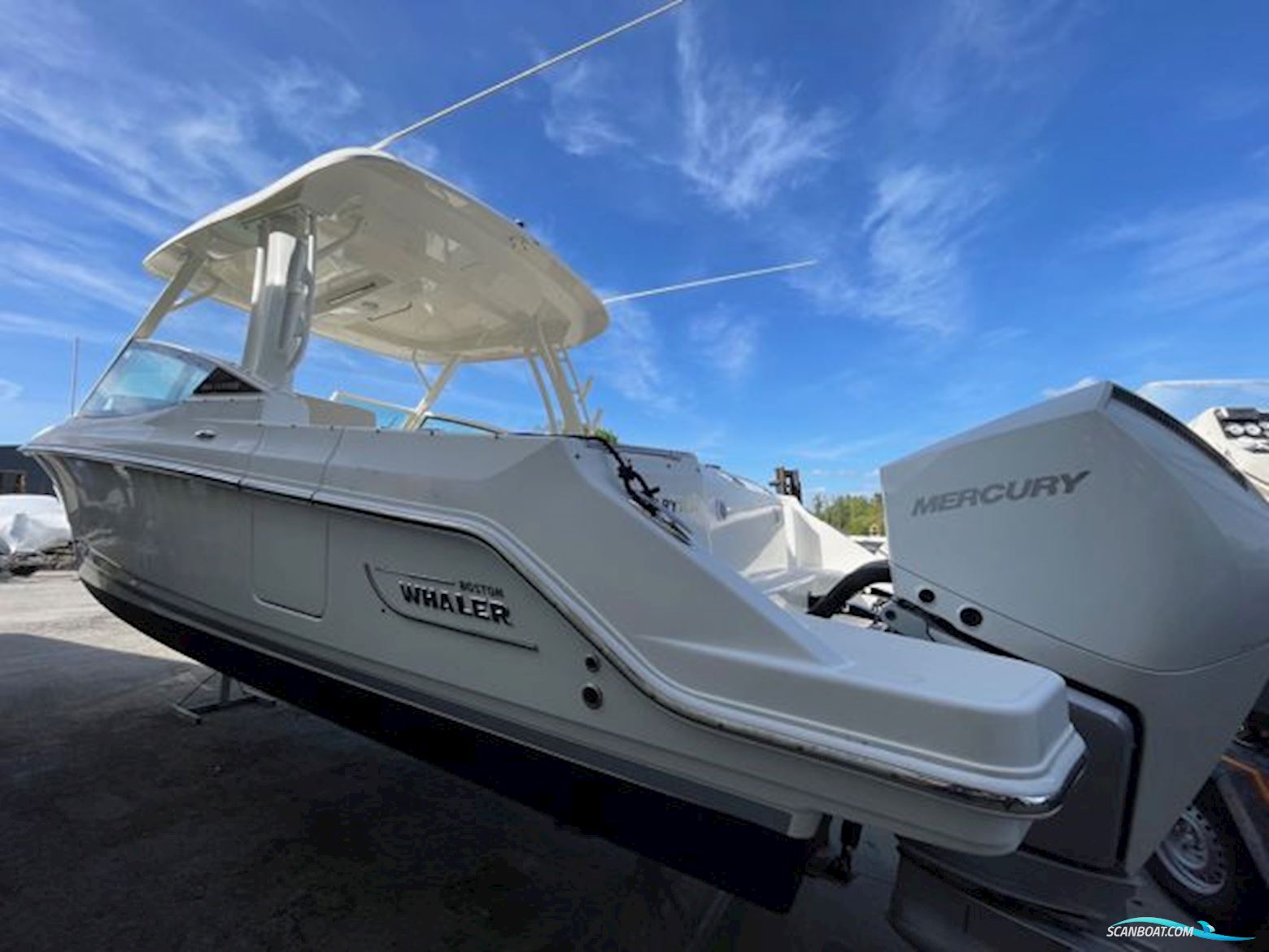 Boston Whaler Vantage 280