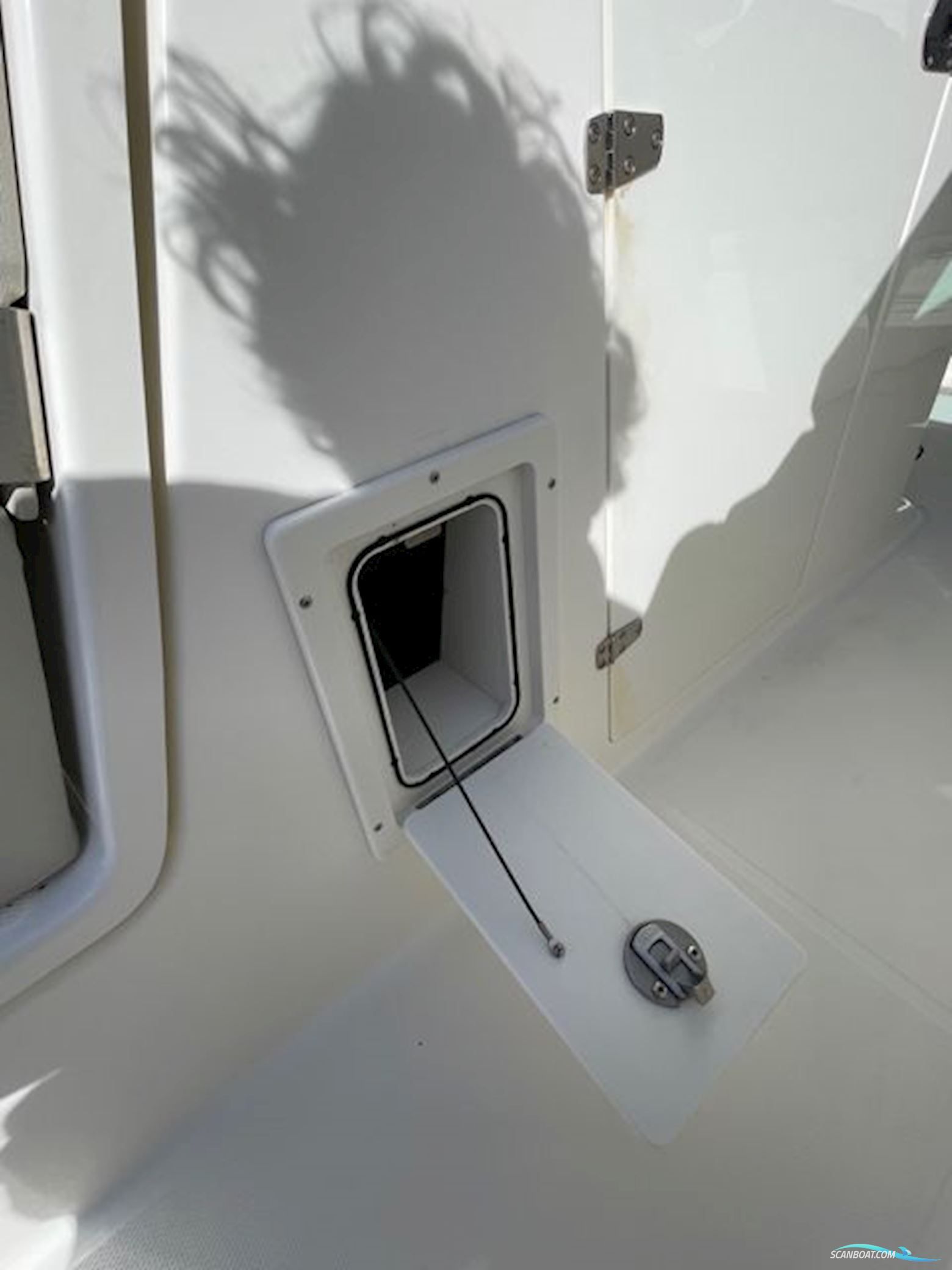 Boston Whaler Vantage 280