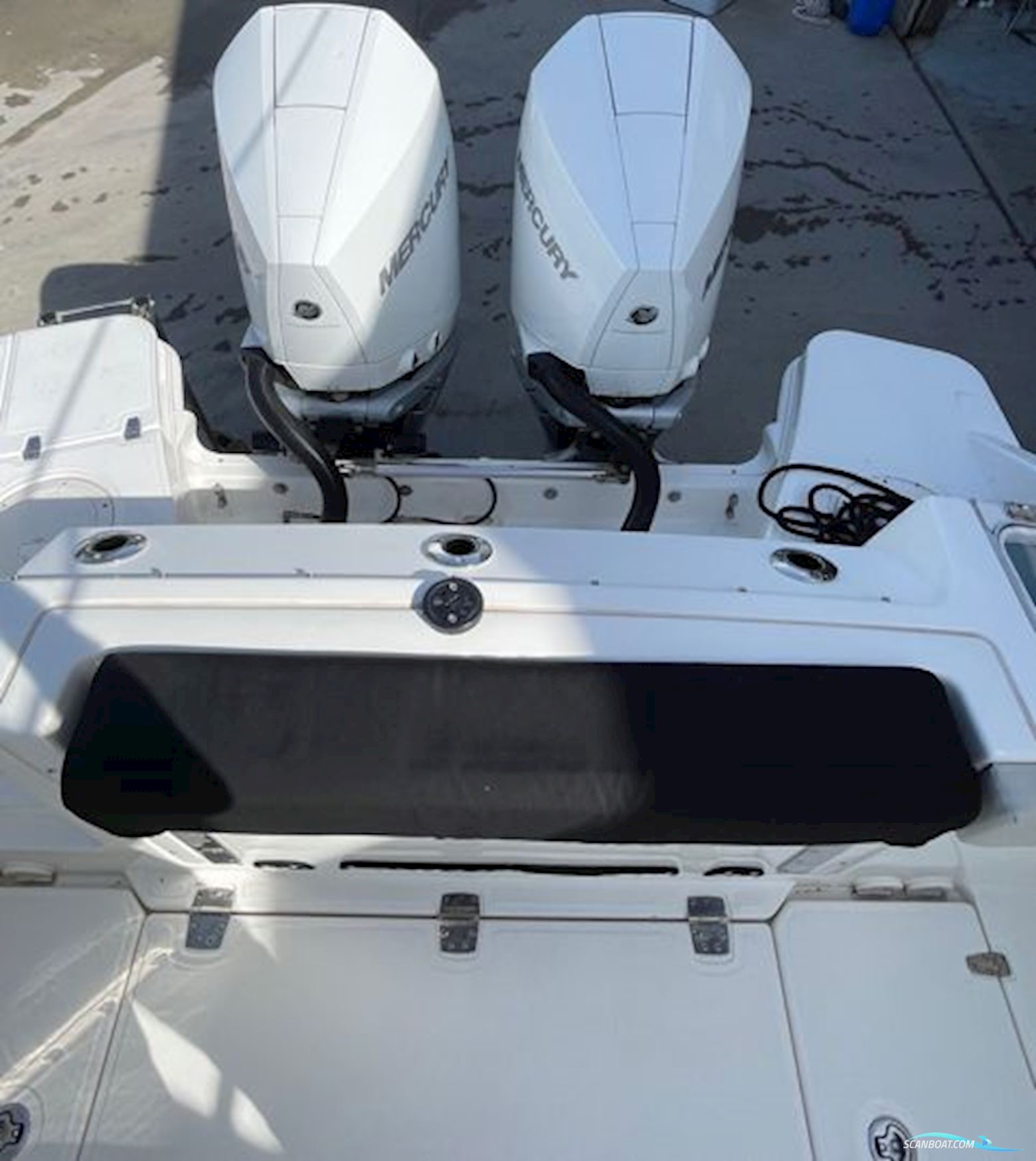 Boston Whaler Vantage 280