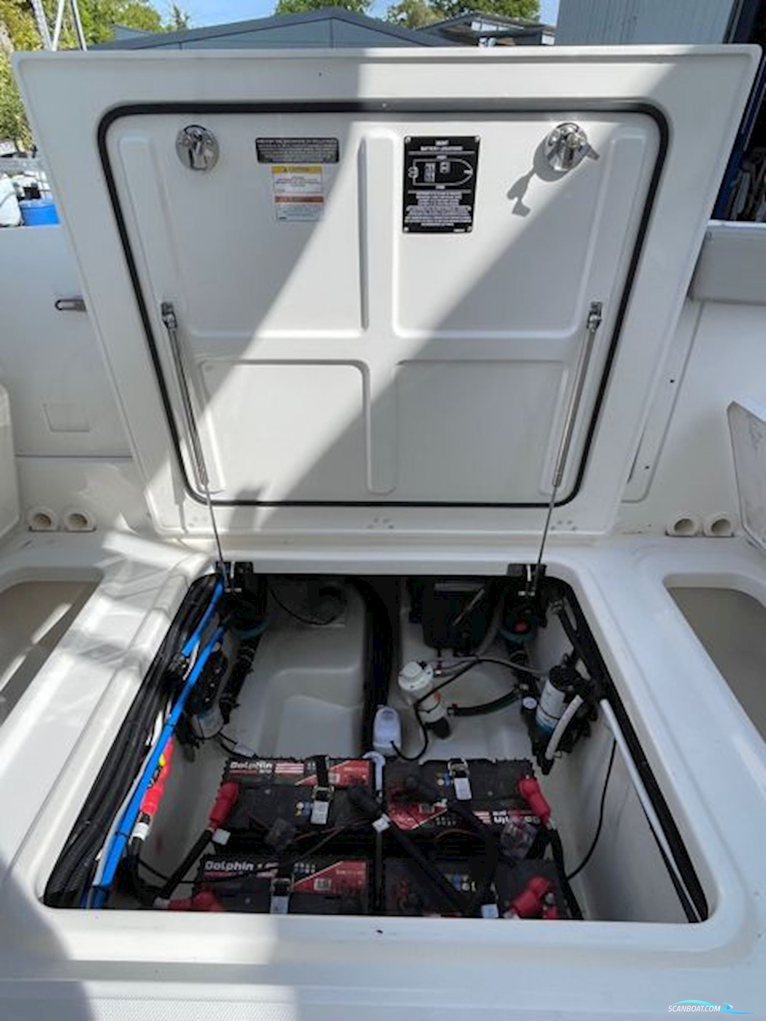 Boston Whaler Vantage 280