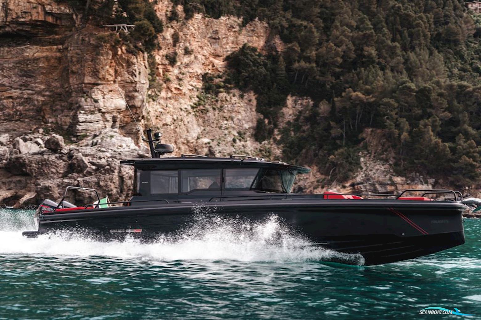 Brabus Shadow 1000 Cross Cabin Motorbåd 2026, med Mercury motor, Tyskland