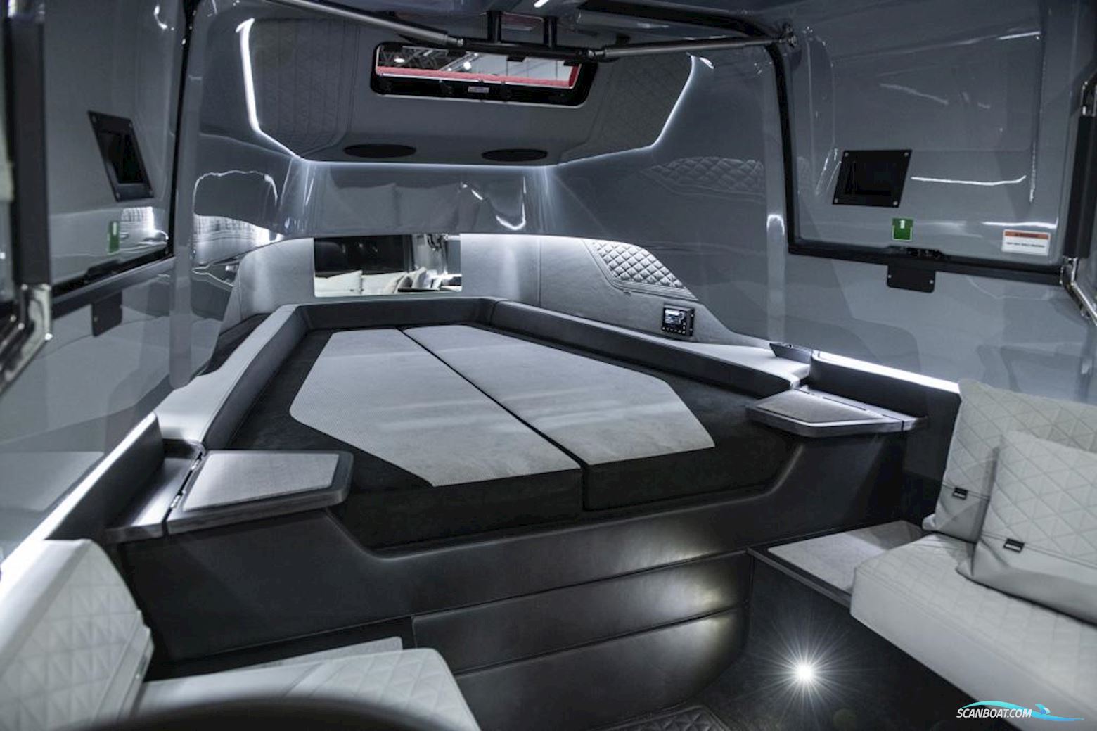 Brabus Shadow 1000 Cross Cabin