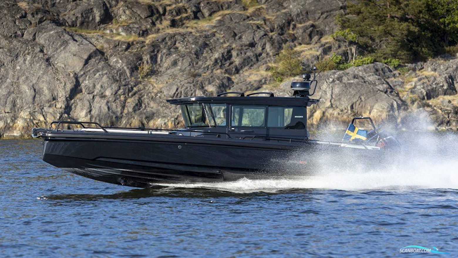 Brabus Shadow 500 Cabin Motorbåd 2023, med Mercury motor, Sverige