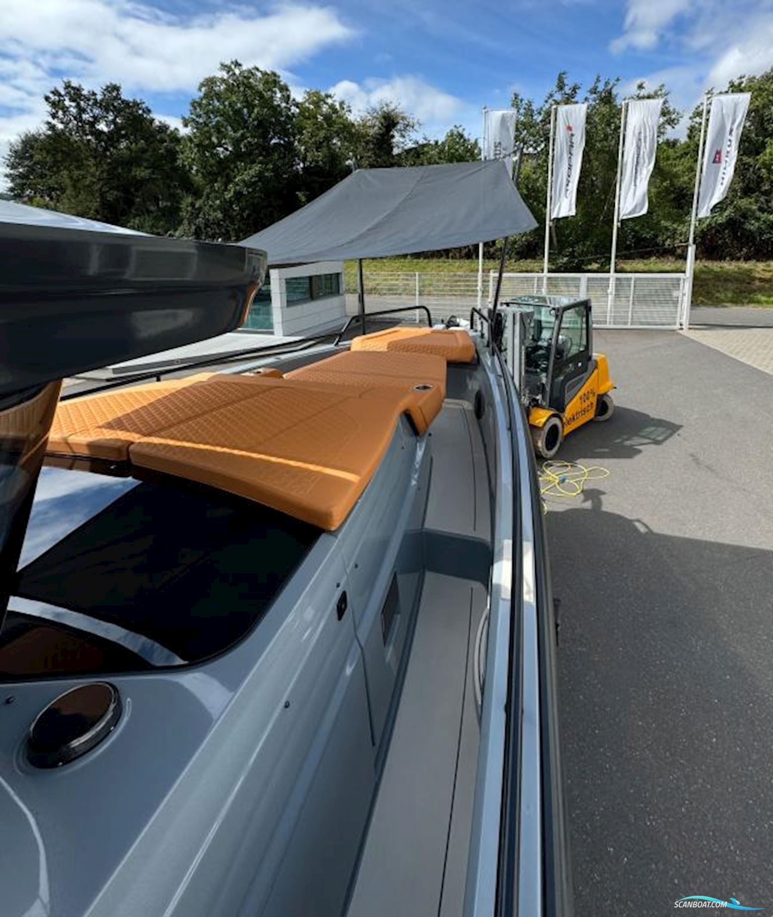 Brabus Shadow 900 Cross Cabin