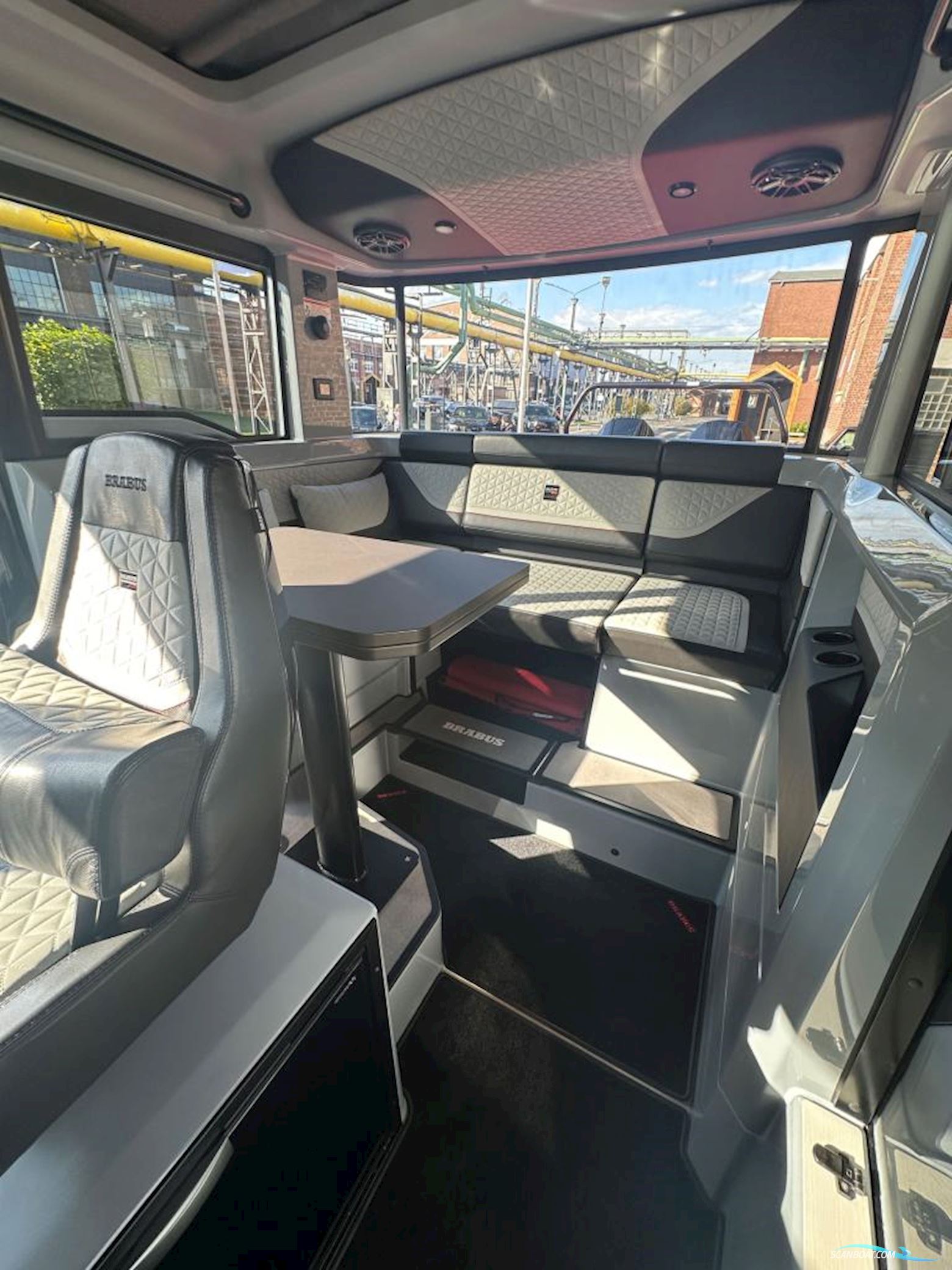 Brabus Shadow 900 Cross Cabin