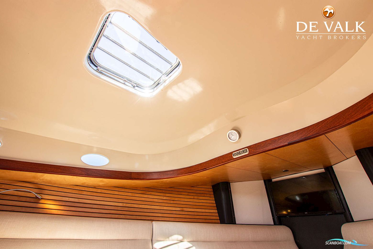 BRANDARIS 1100 Suite