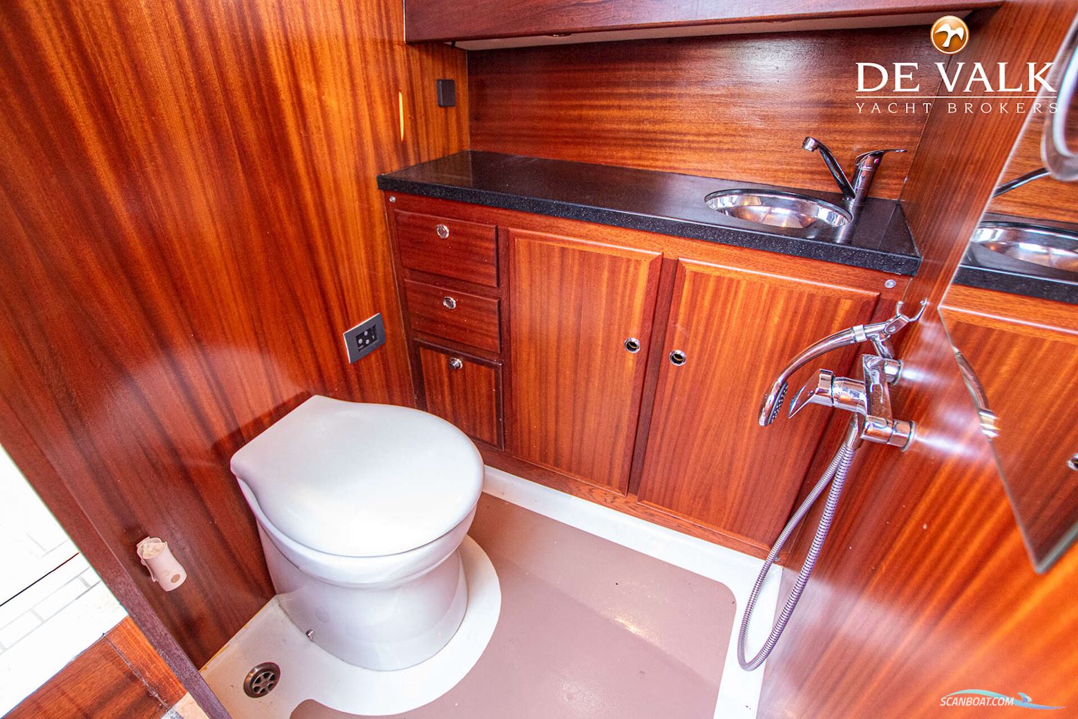 BRANDARIS 1100 Suite