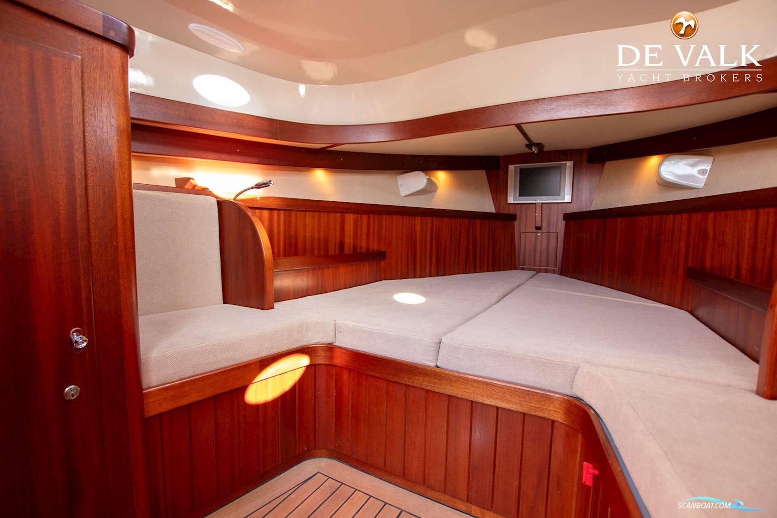 BRANDARIS Barkas 1100 Cabin