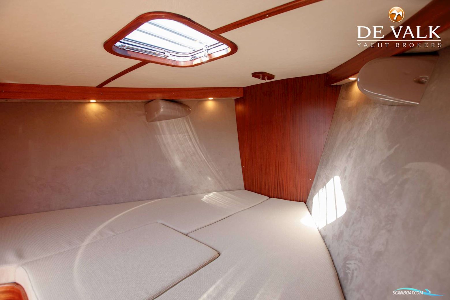 BRANDARIS Barkas 1100 Supersport Hybrid