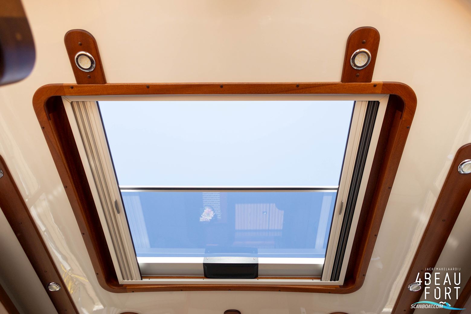 Brandsma Luna 37