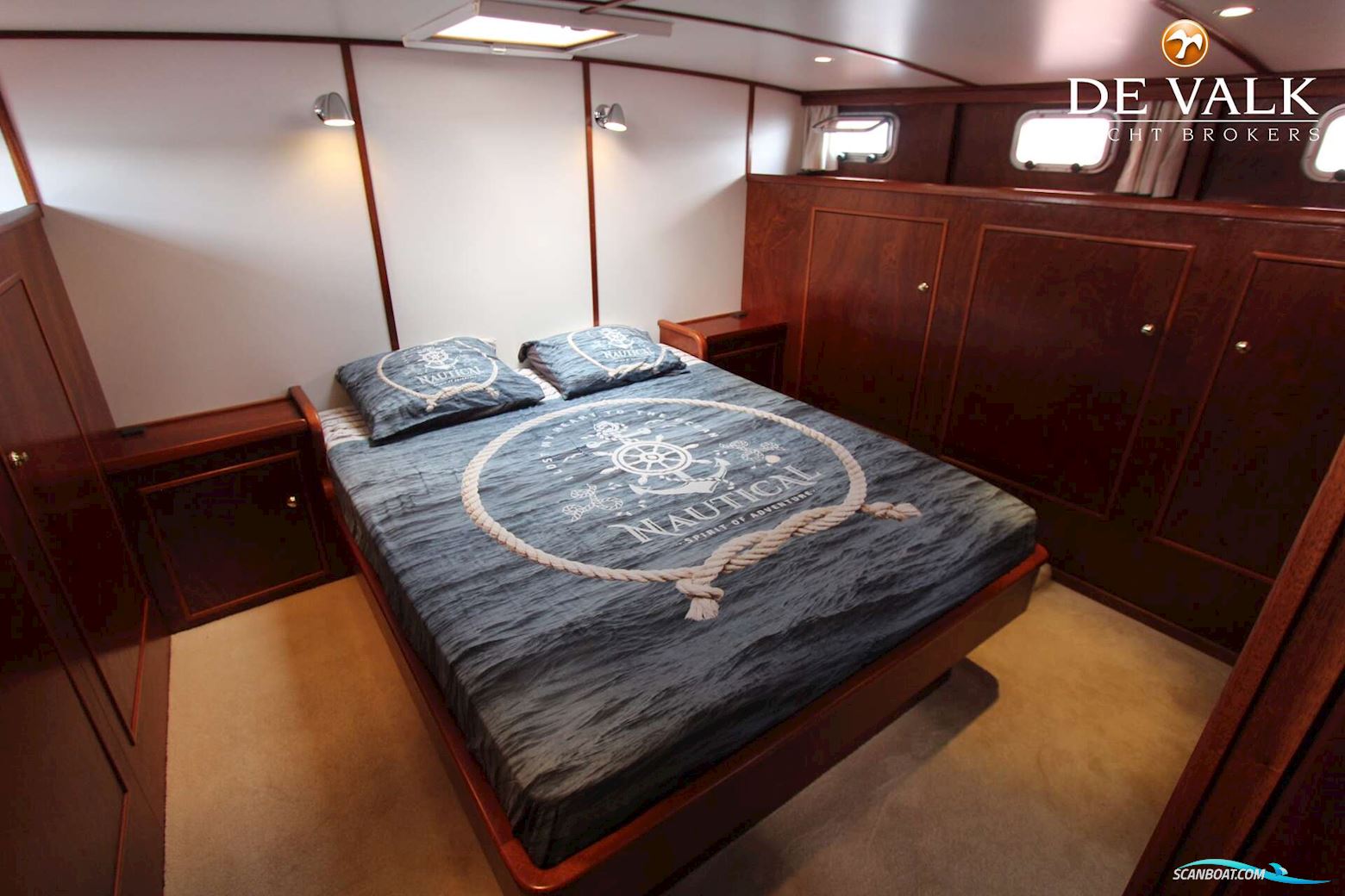 Bronsveen Spiegelkotter 1480