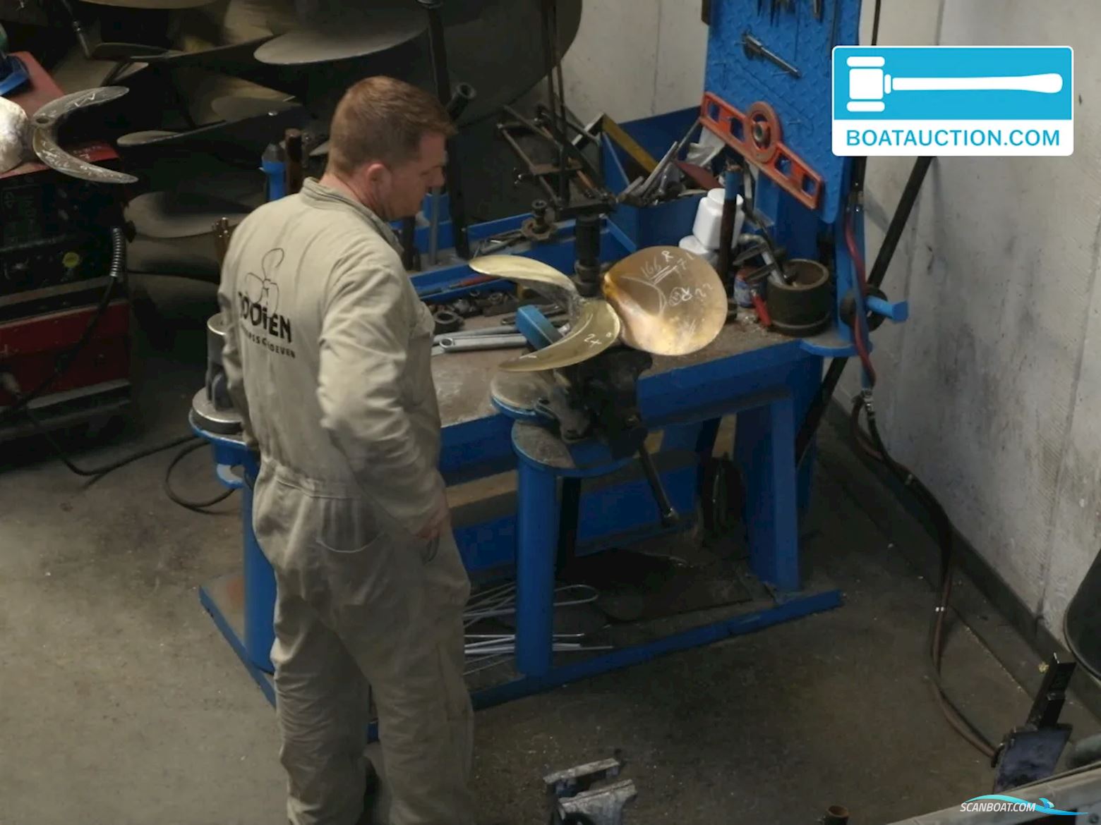 Broom 39 Continental