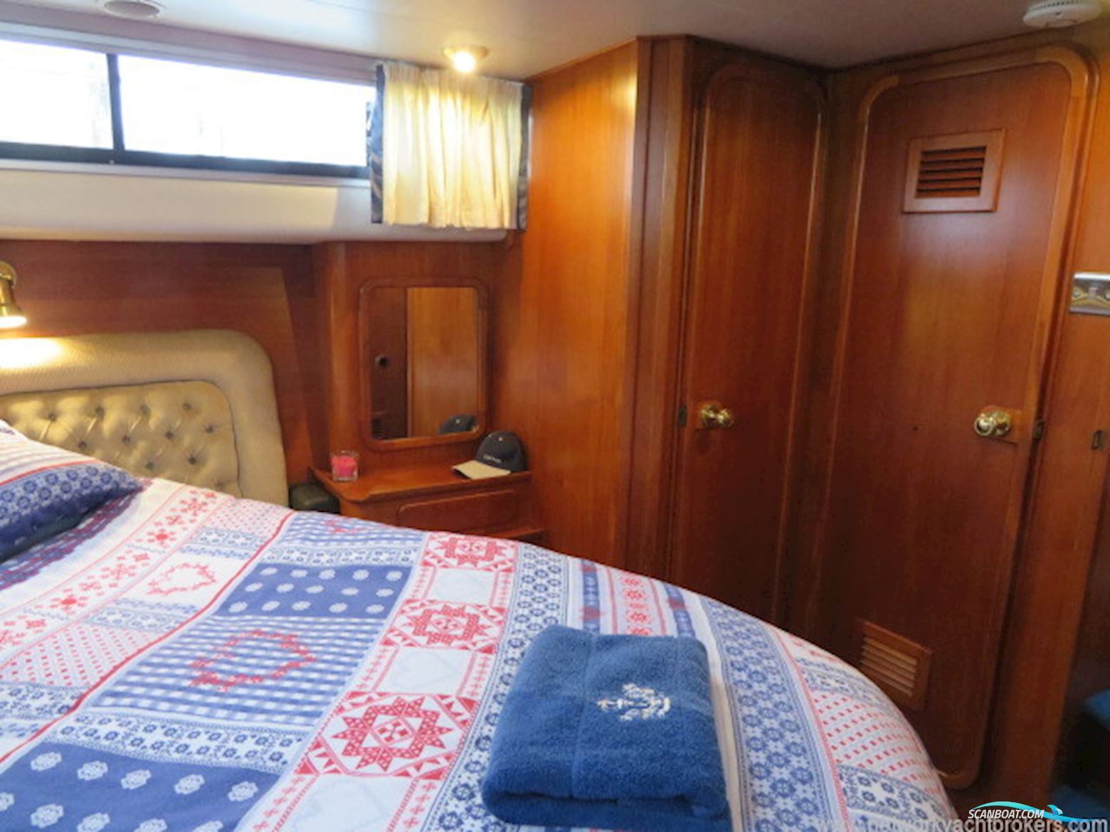Broom 40 Monarch