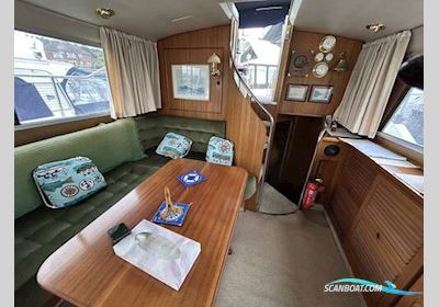 Broom Crown 37 Motorbåd 1983, med Volvo Tamd 40B motor, England