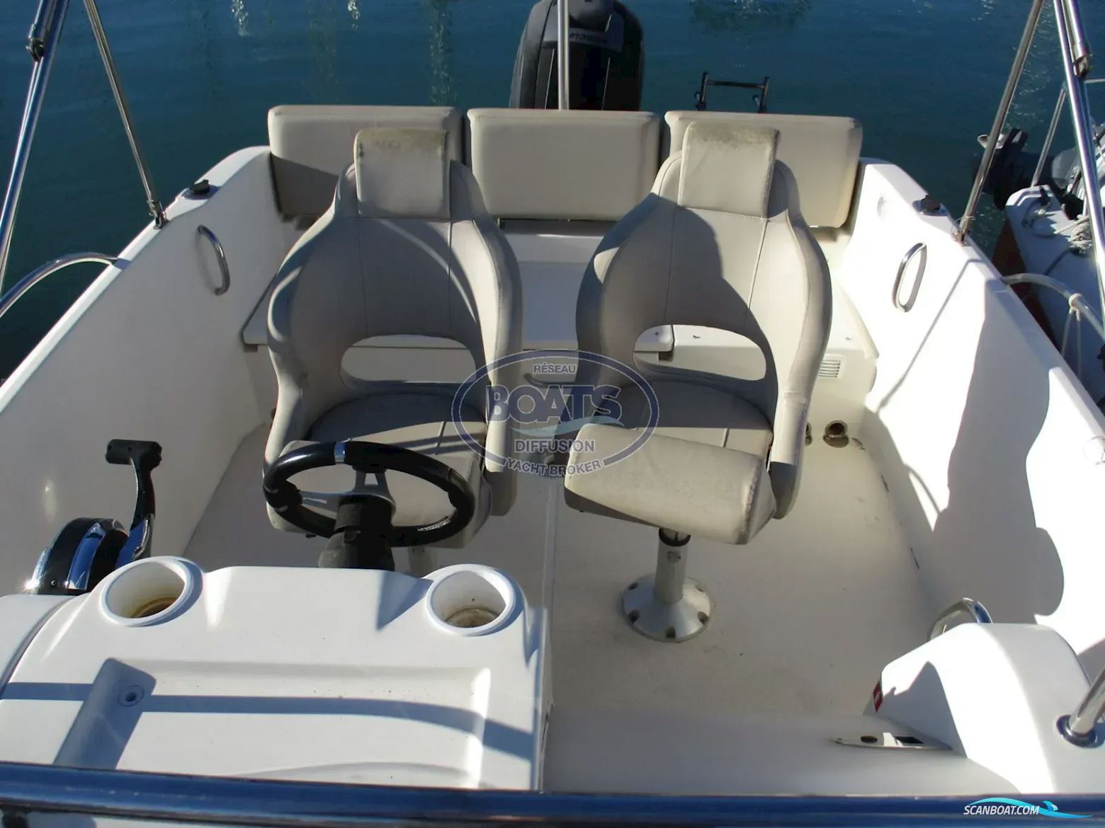 BRUNSWICK MARINE  QUICKSILVER 675 ACTIV OPEN