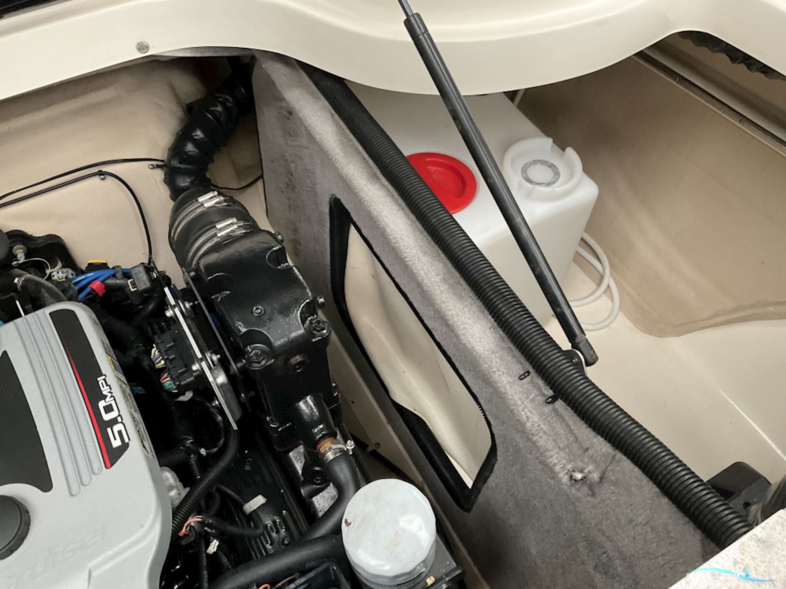 Bryant 246 Bowrider