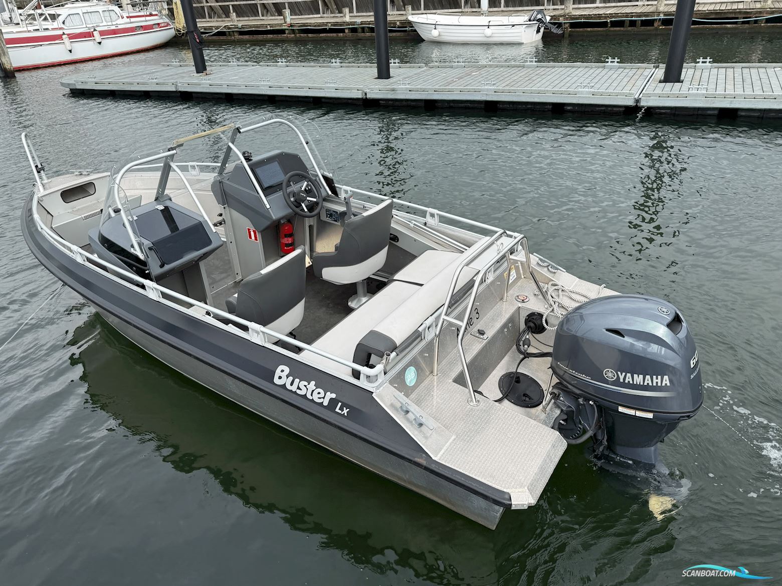 Buster LX med 60 hk Yamaha