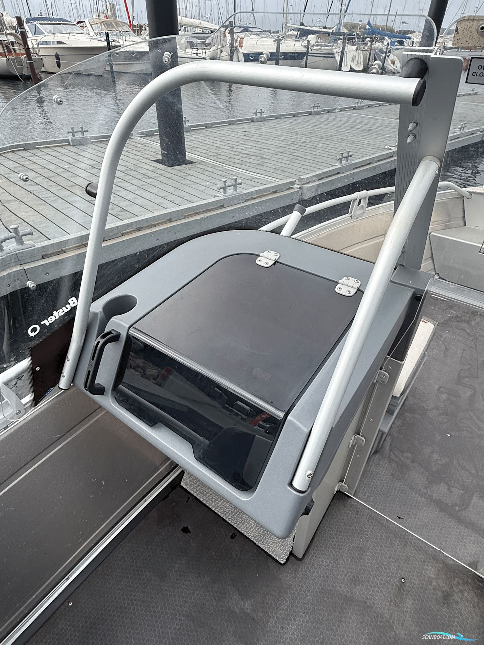 Buster LX med 60 hk Yamaha