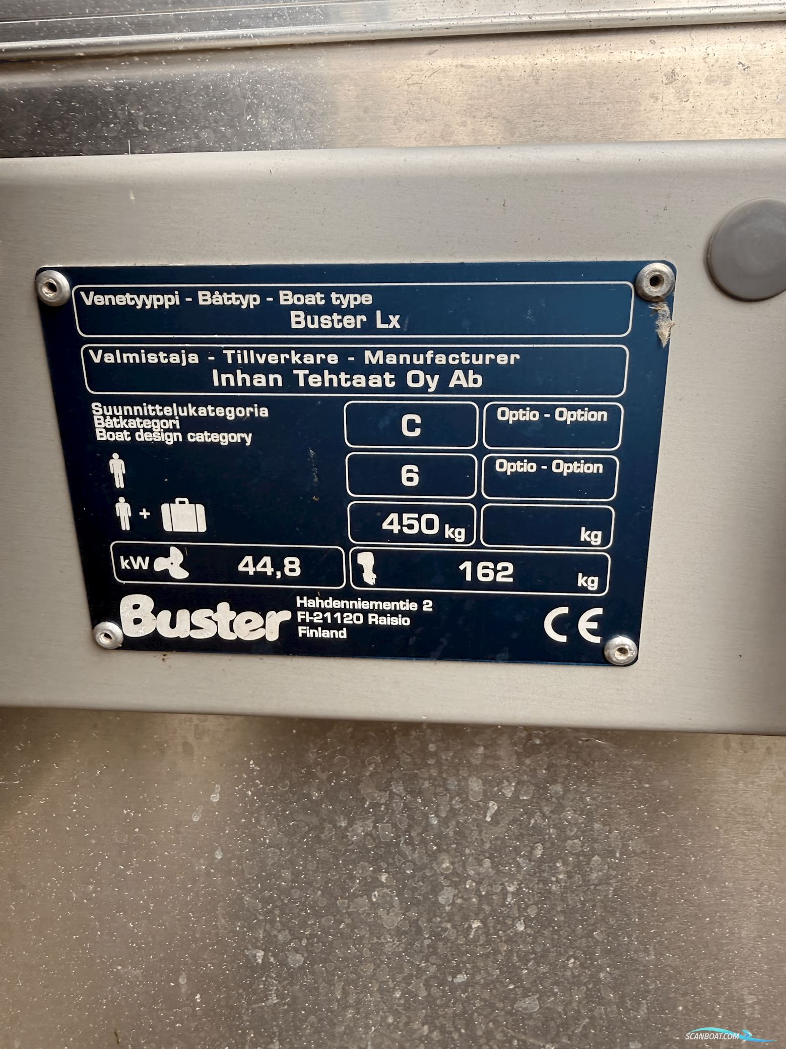 Buster LX med 60 hk Yamaha