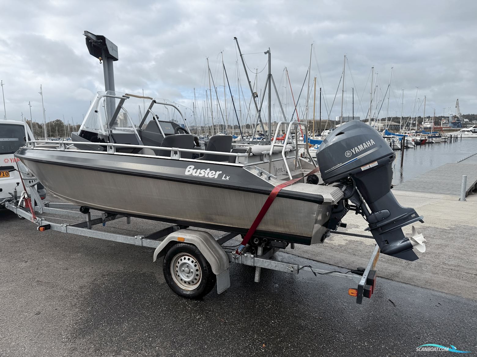 Buster LX med 60 hk Yamaha