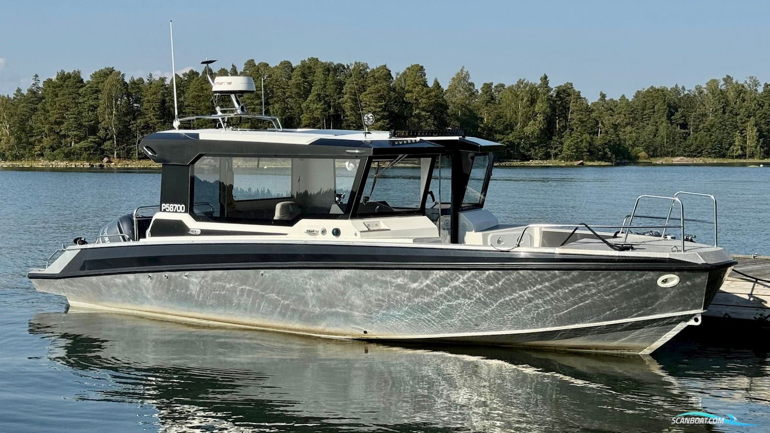 Buster Phantom Cabin Q Motorbåd 2018, med Yamaha FL300Betx-20 motor, Finland