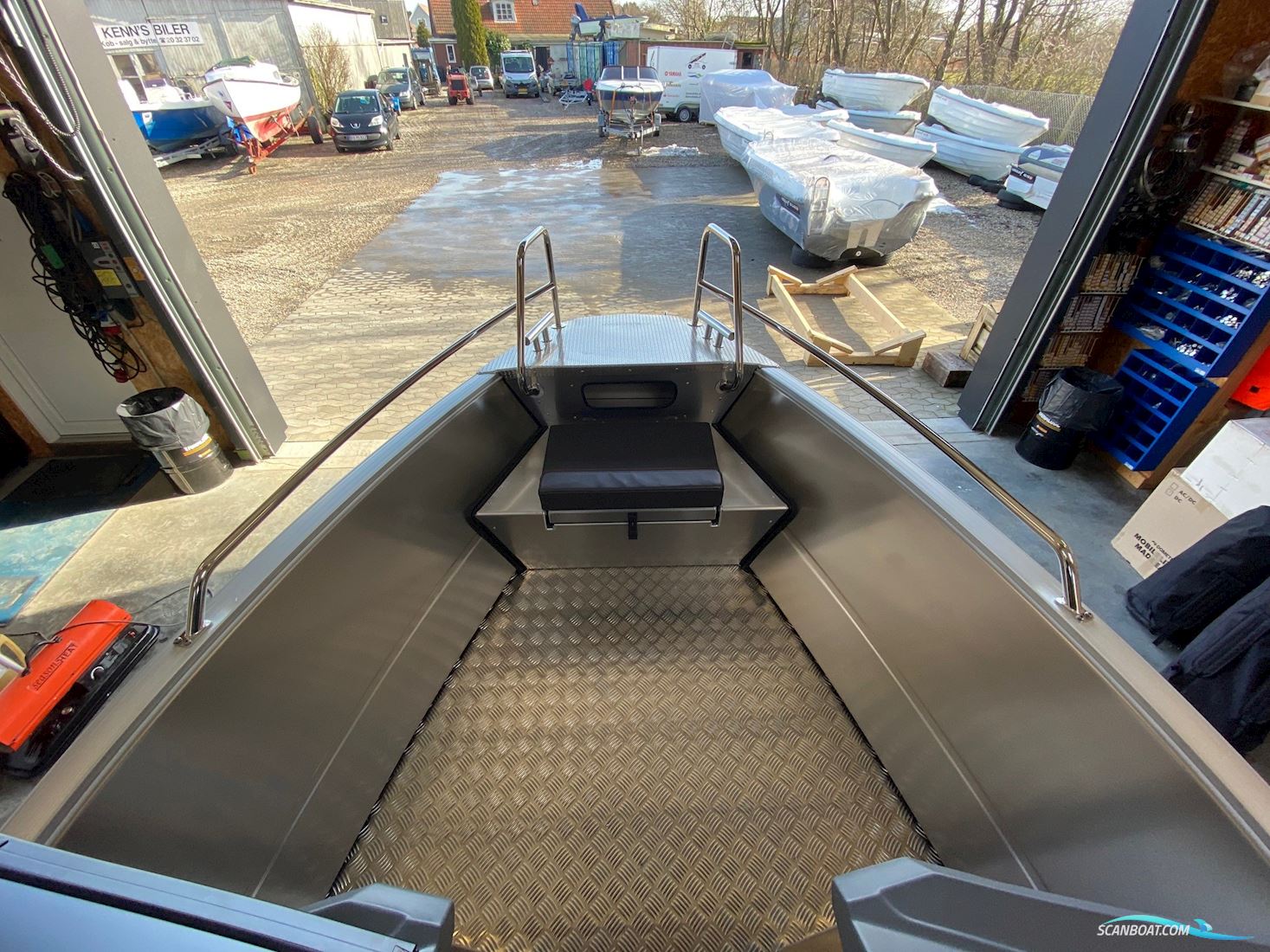 Buster XL m. F100 Motor