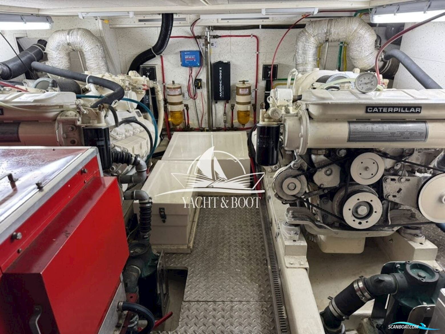 Camargue Yacht 42 Sundeck