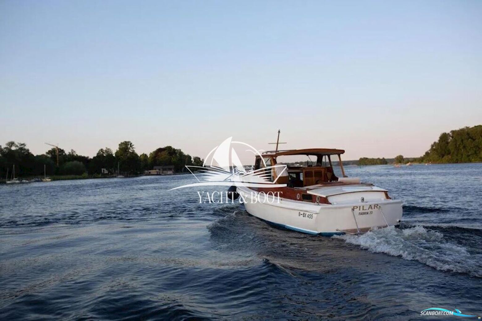 CAMMENGA Backdecker