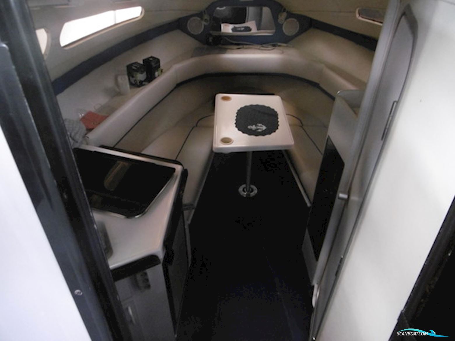 Campion 245 Victoria