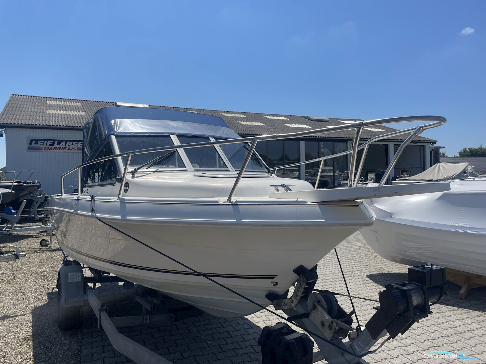 Campion 542 Explorer