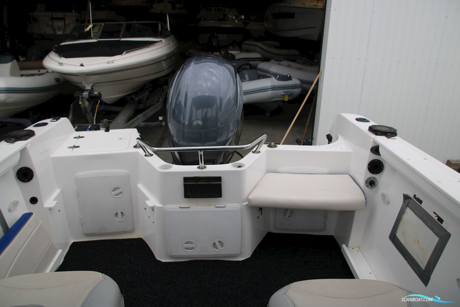 Campion 542 Explorer