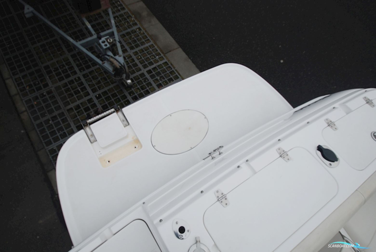 Campion 602 Explorer