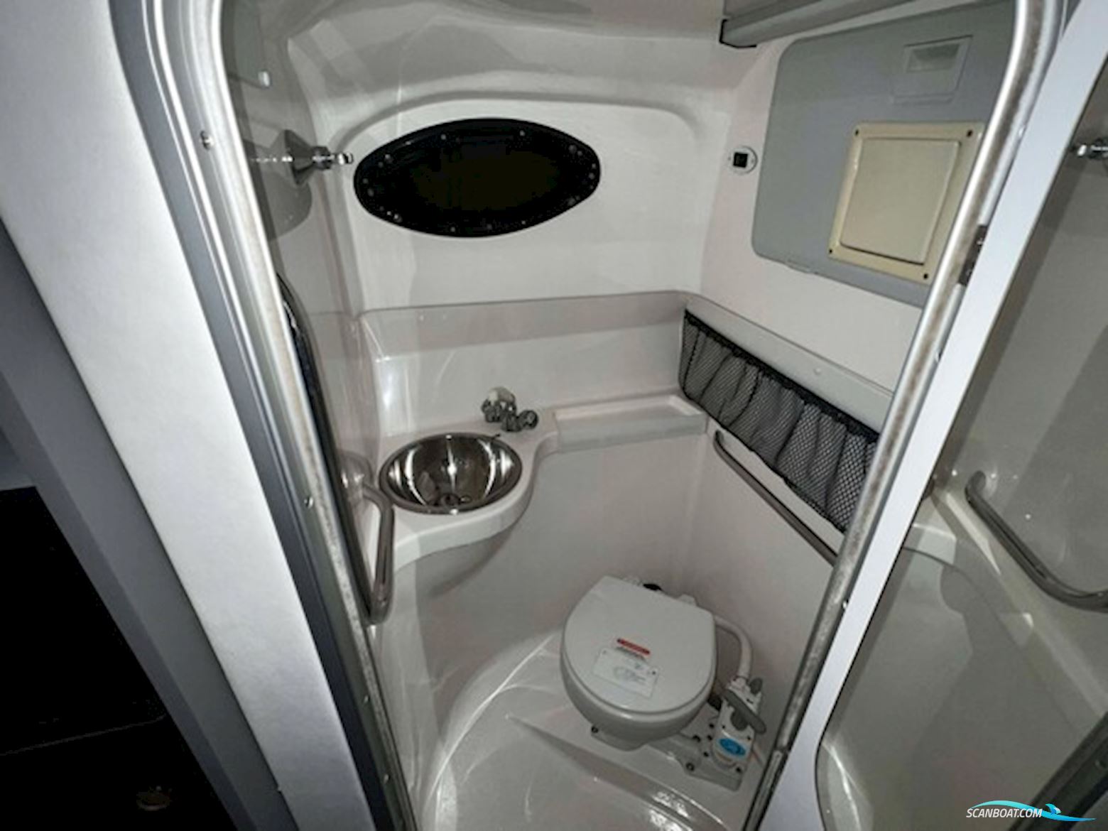 Campion 805 LX Allante - MerCruiser