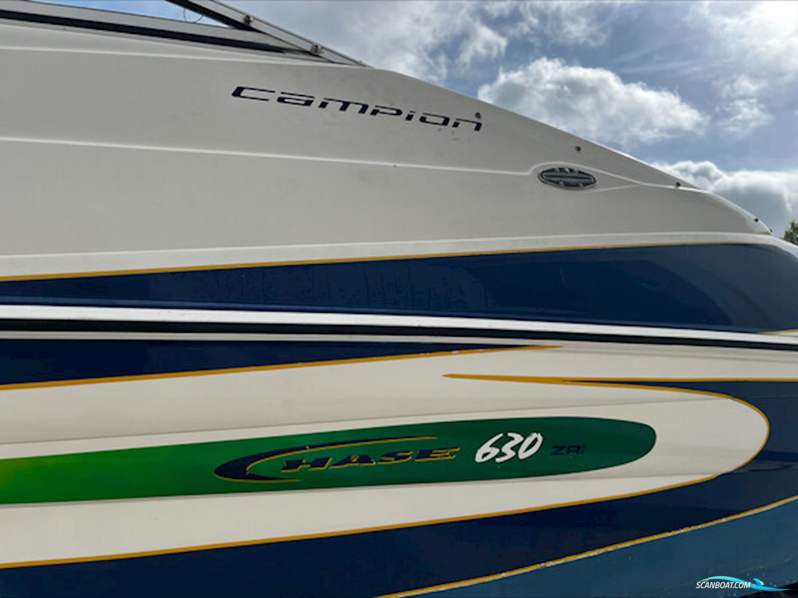 Campion Chase 630 ZRi, MerCruiser V8