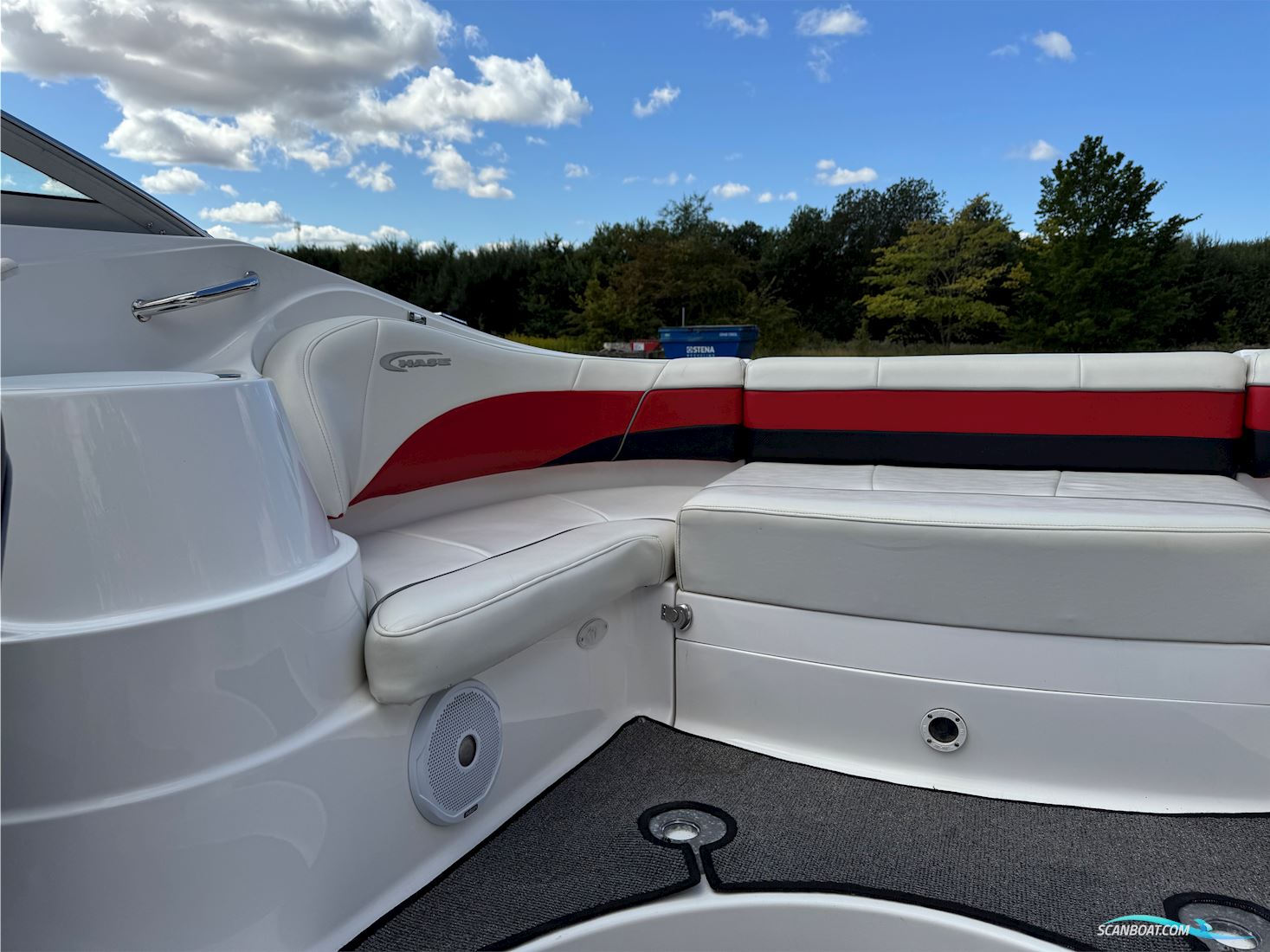Campion Chase Performance 700