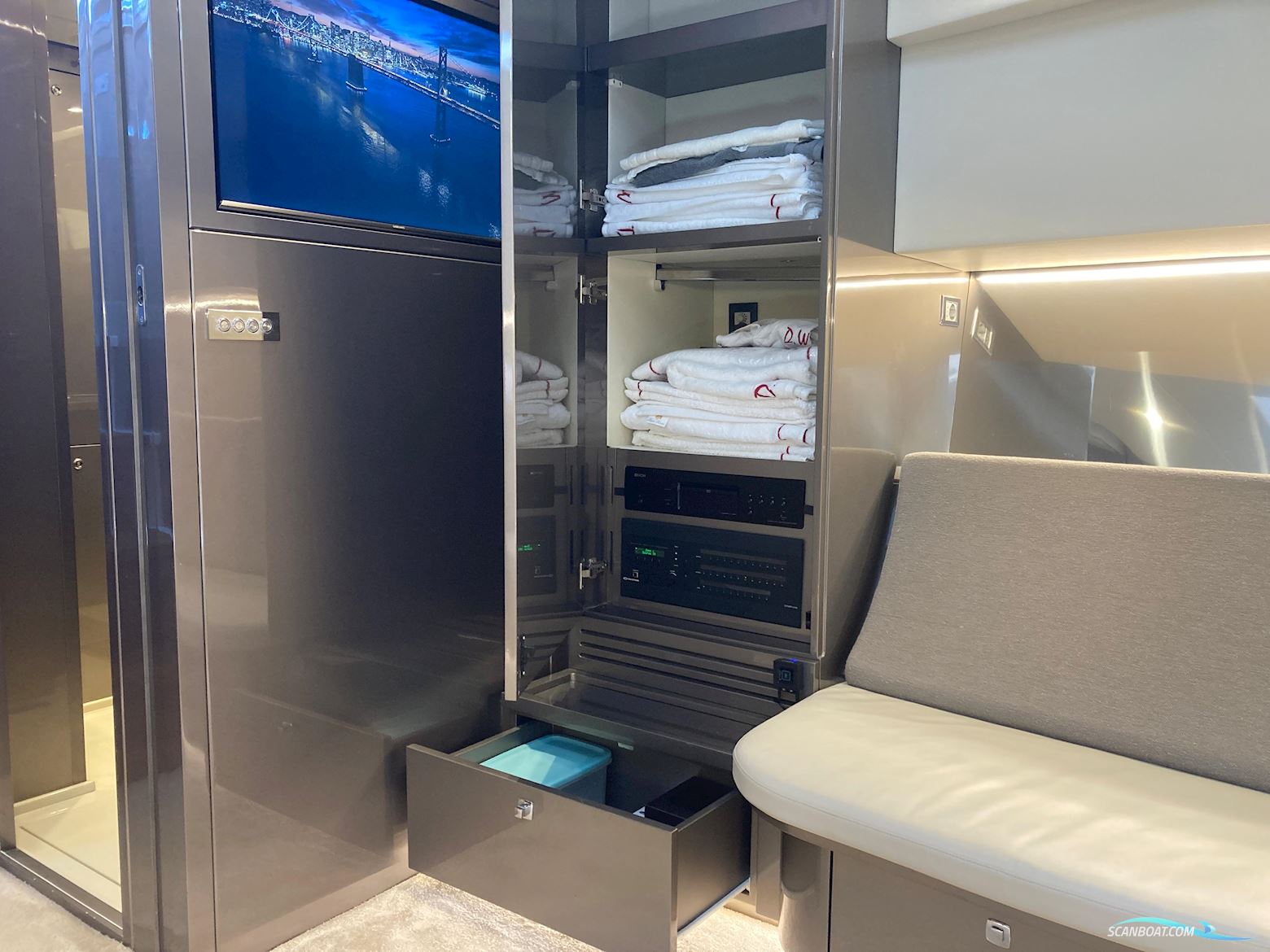 Cantieri Navali del Mediterraneo CONTINENTAL 50