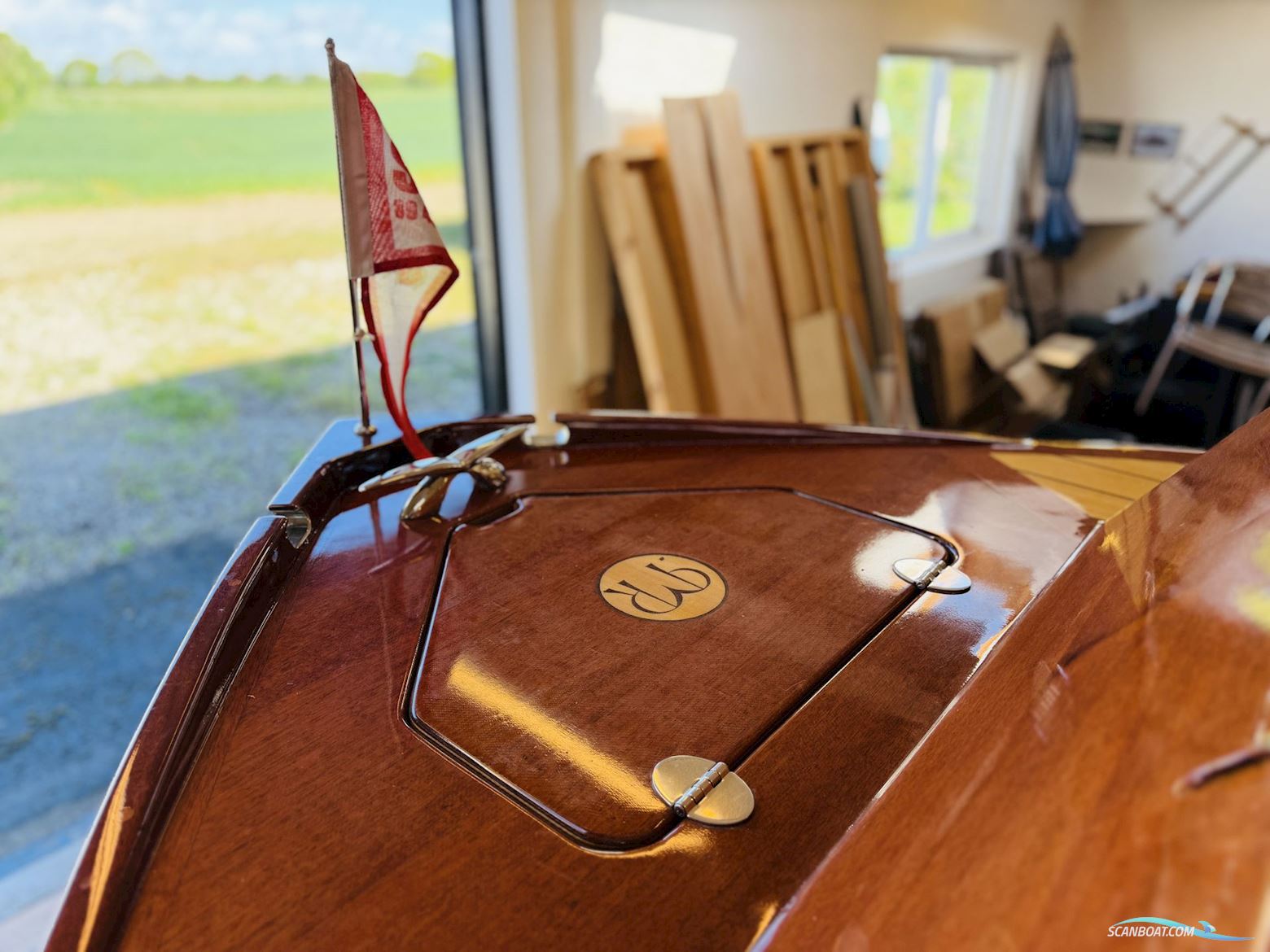 “Caoba” – Unik Hemingway-Inspireret Mahognibåd Med Moderne Konstruktion