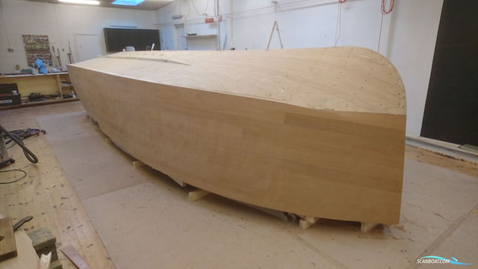 “Caoba” – Unik Hemingway-Inspireret Mahognibåd Med Moderne Konstruktion