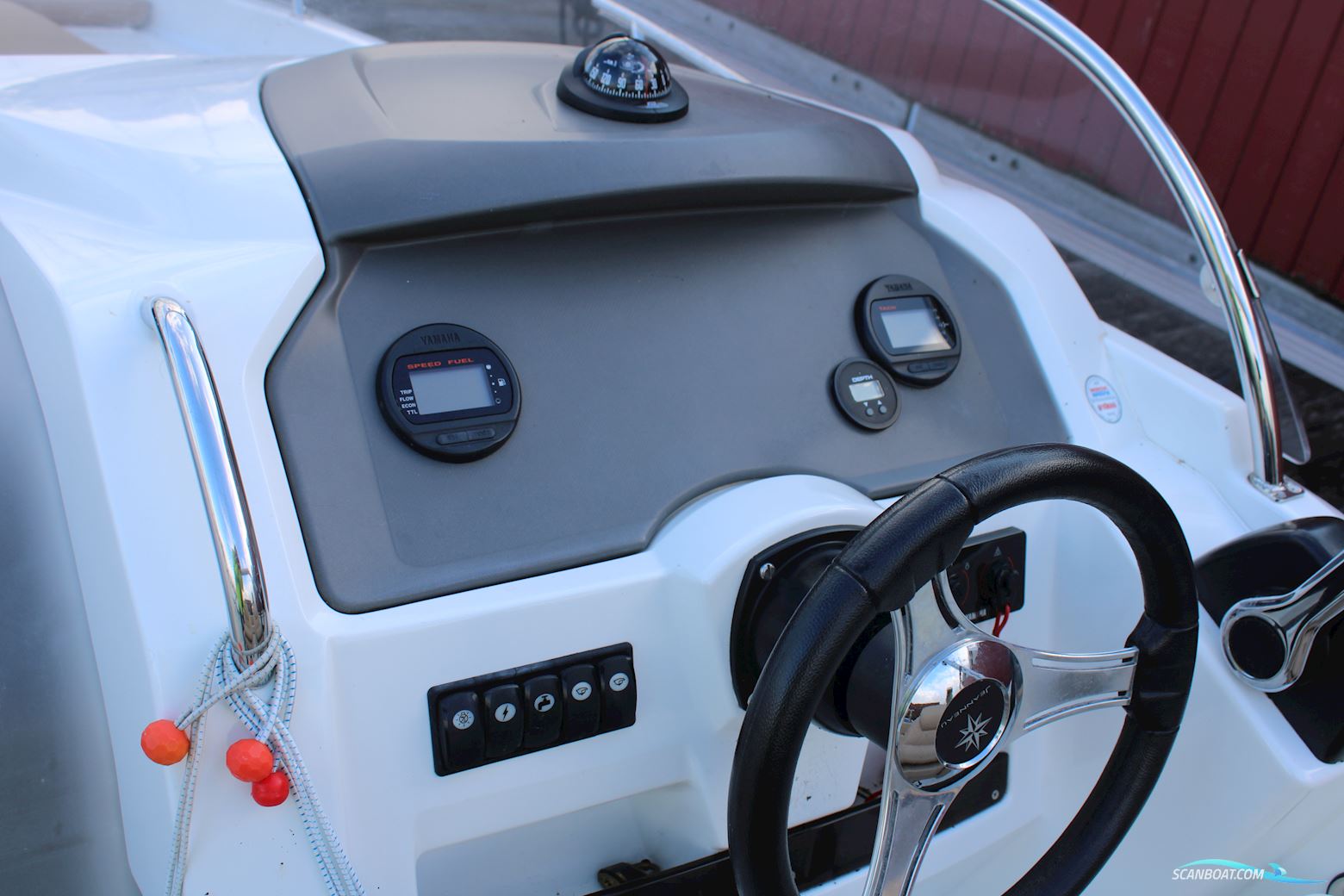 Cap Camarat 6.5 WA serie 2