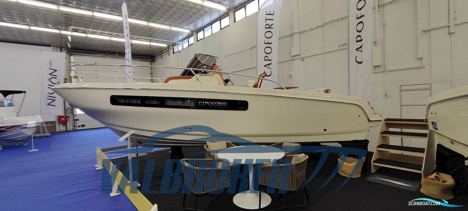 Capoforte FX240 Motorbåd 2022, Italien