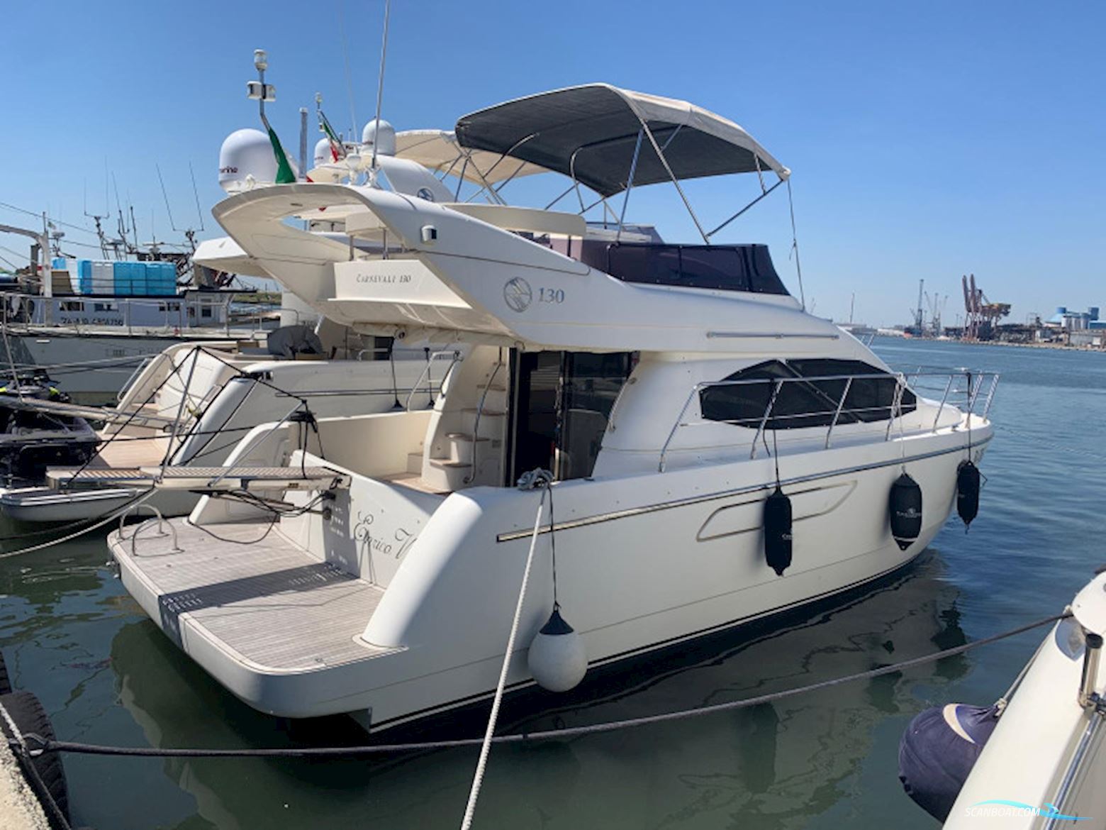 Carnevali 130 Fly Motorbåd 2009, med Volvo Penta D6-Ips 435 motor, Italien