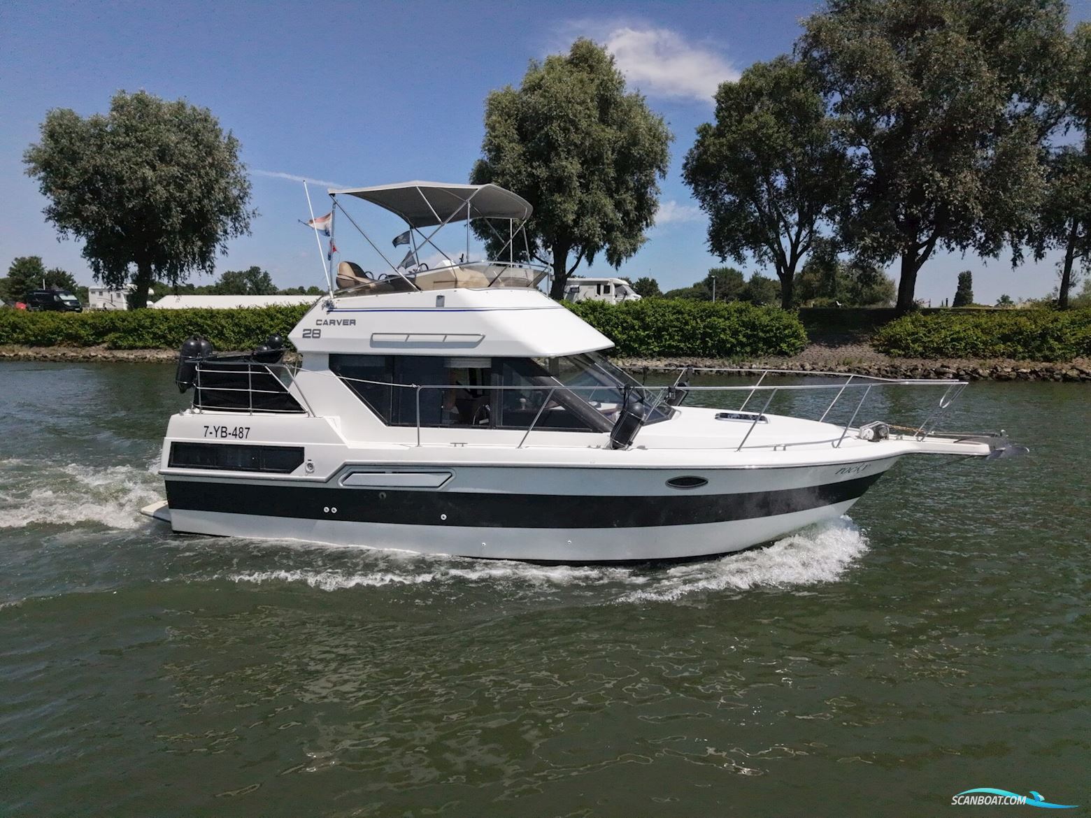 Carver 28 Flybridge