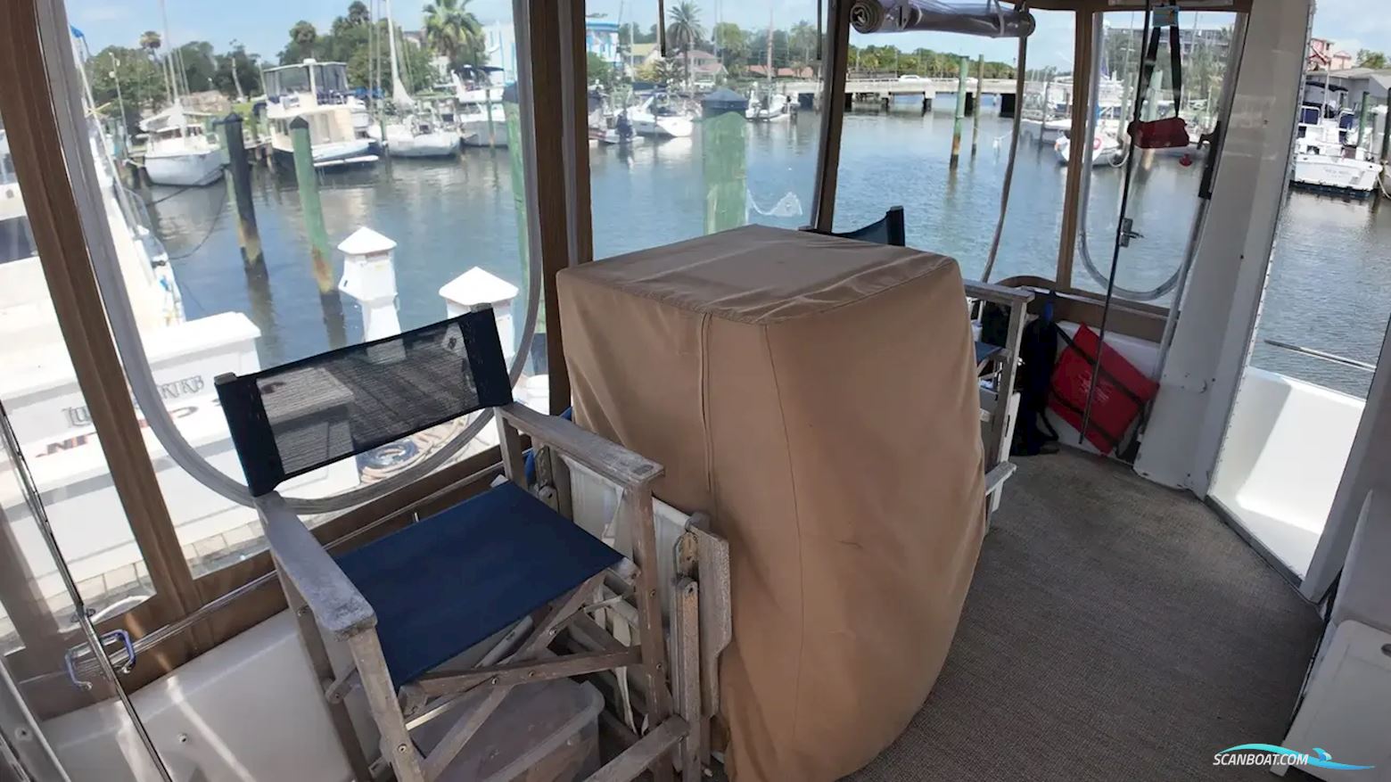 Carver 396 Motor Yacht