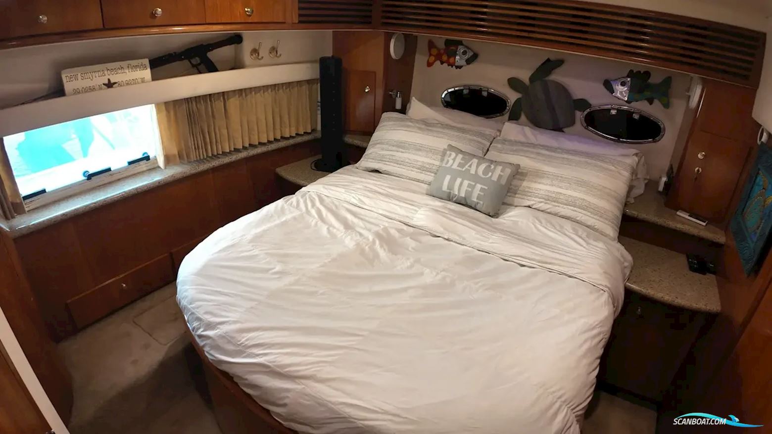 Carver 396 Motor Yacht